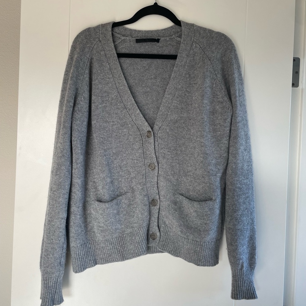 Jenni Kayne Everyday Cardigan in Gray 100% Cashmere